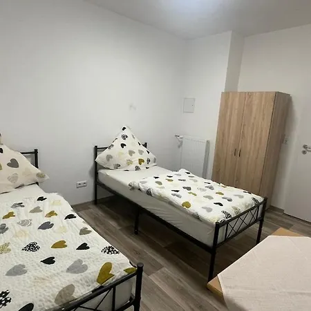 Charming Two Bed Daire *